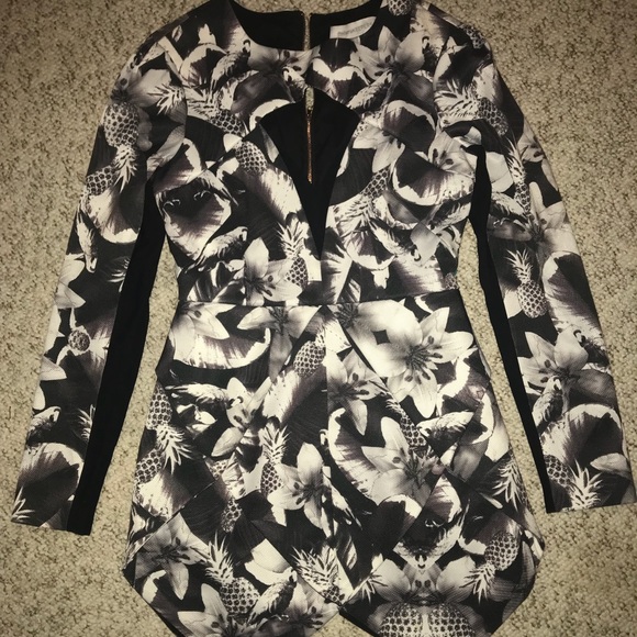 Finders Keepers Last Goodbye Dress printed mini - Picture 2 of 6